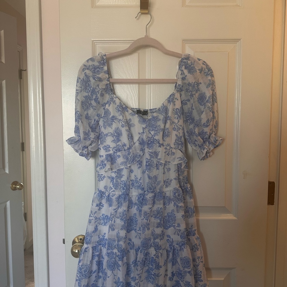 Trixxi Blue and White Floral Midi Dress